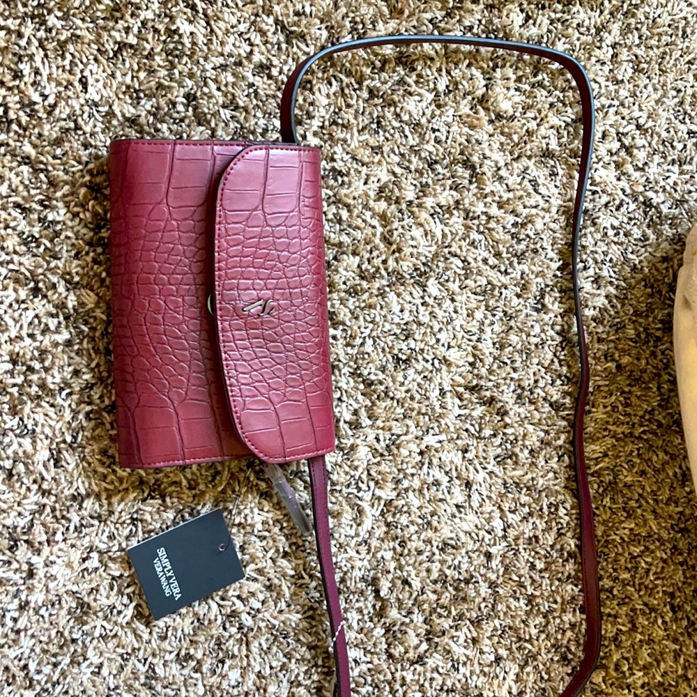 BRAND NEW VERA WANG CROSSBODY BAG